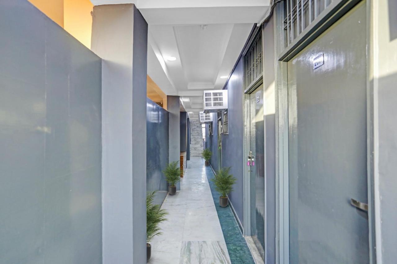 Super Hotel O Metro Inn Near Worlds Of Wonder Kalkaji Devi Luaran gambar