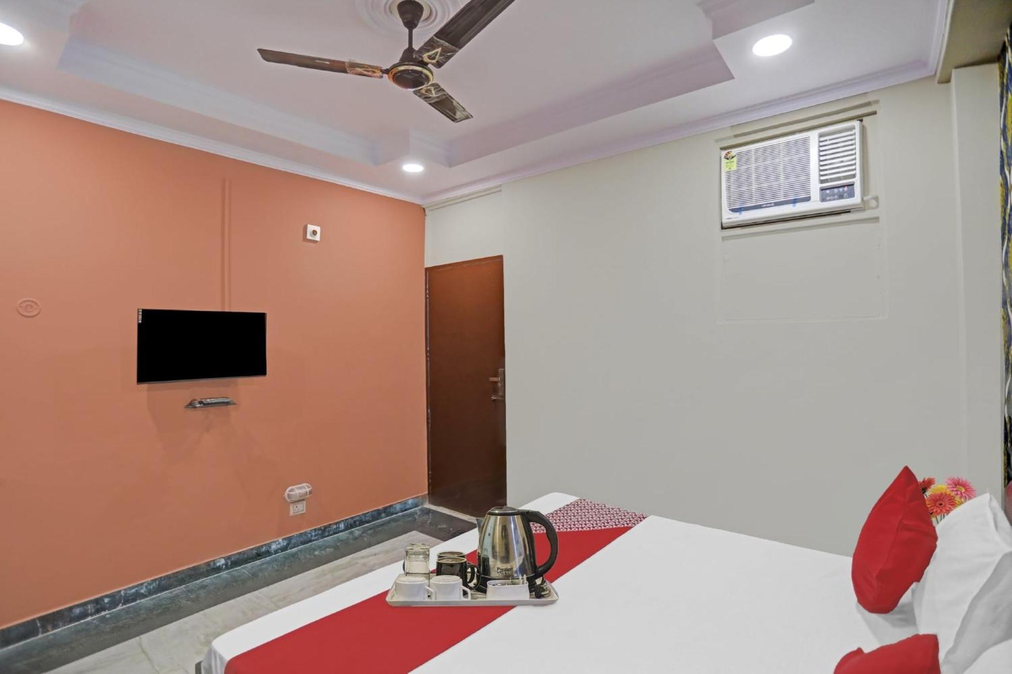 Super Hotel O Metro Inn Near Worlds Of Wonder Kalkaji Devi Luaran gambar